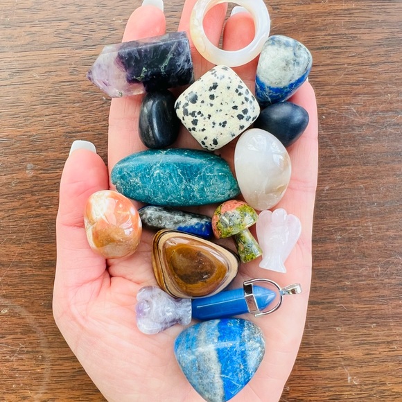 Premium Crystal Confetti - Picture 3 of 3